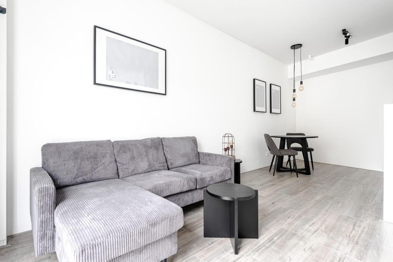 Kings Square Apartment