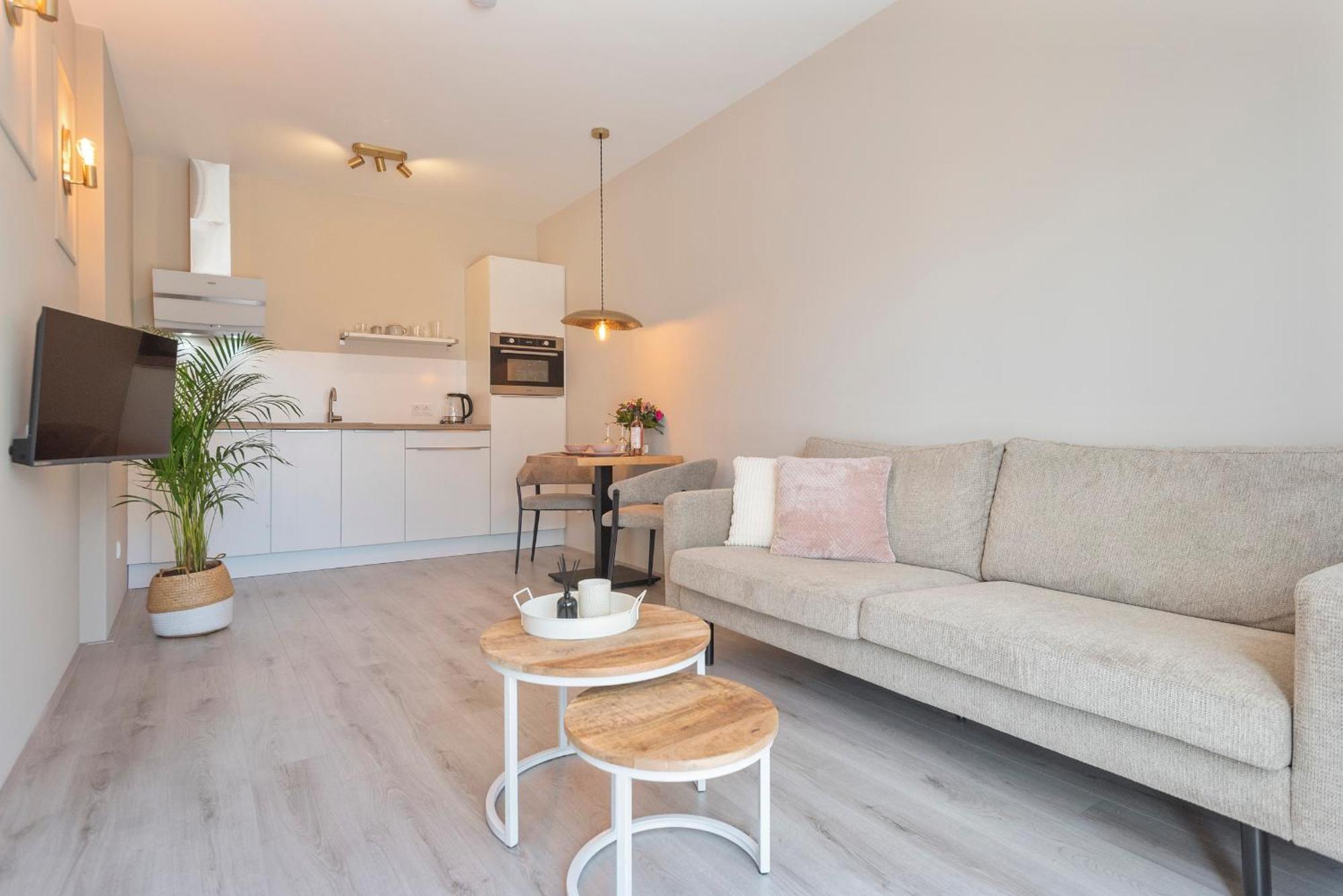 Kings Square Apartment