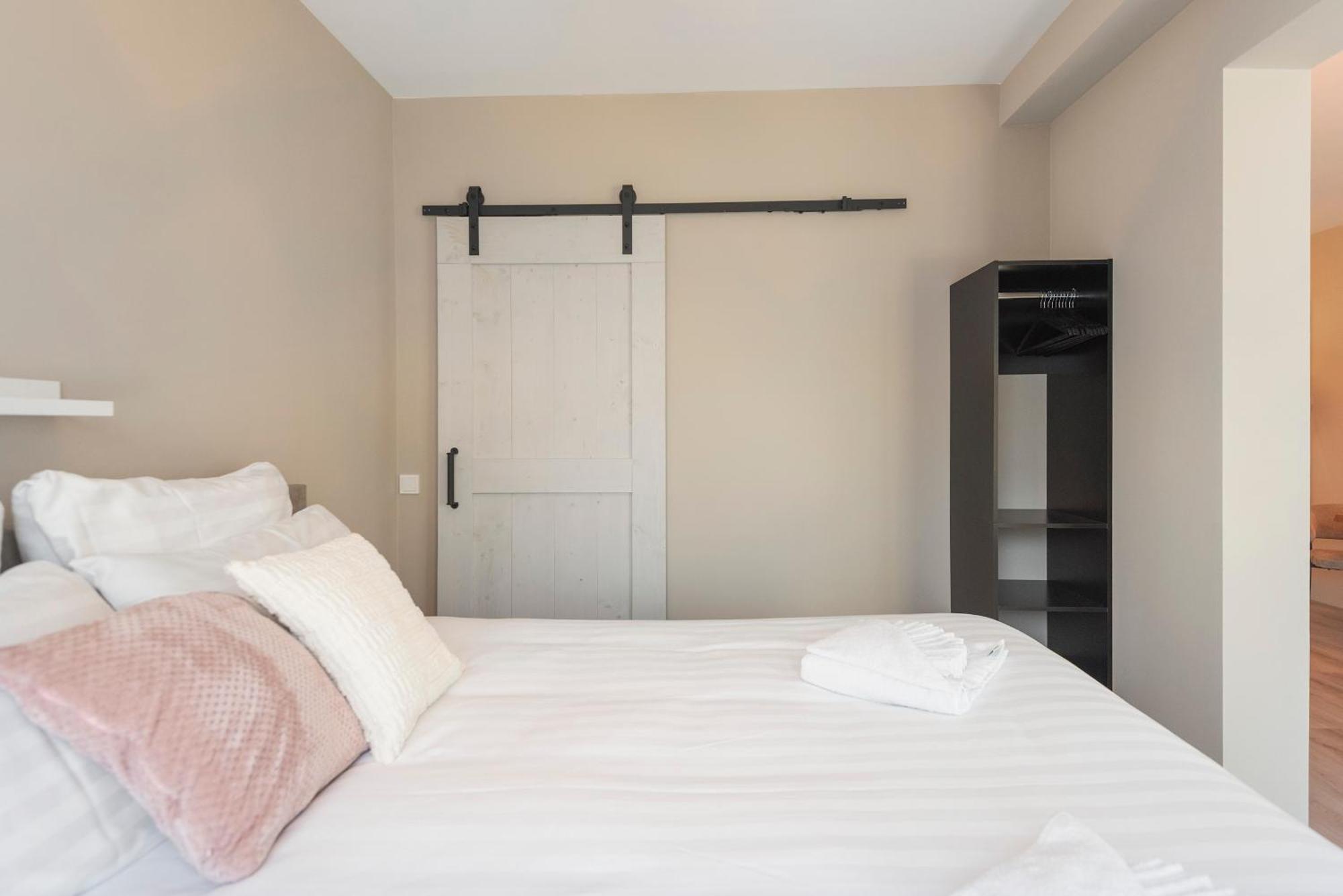 Kings Square Apartment